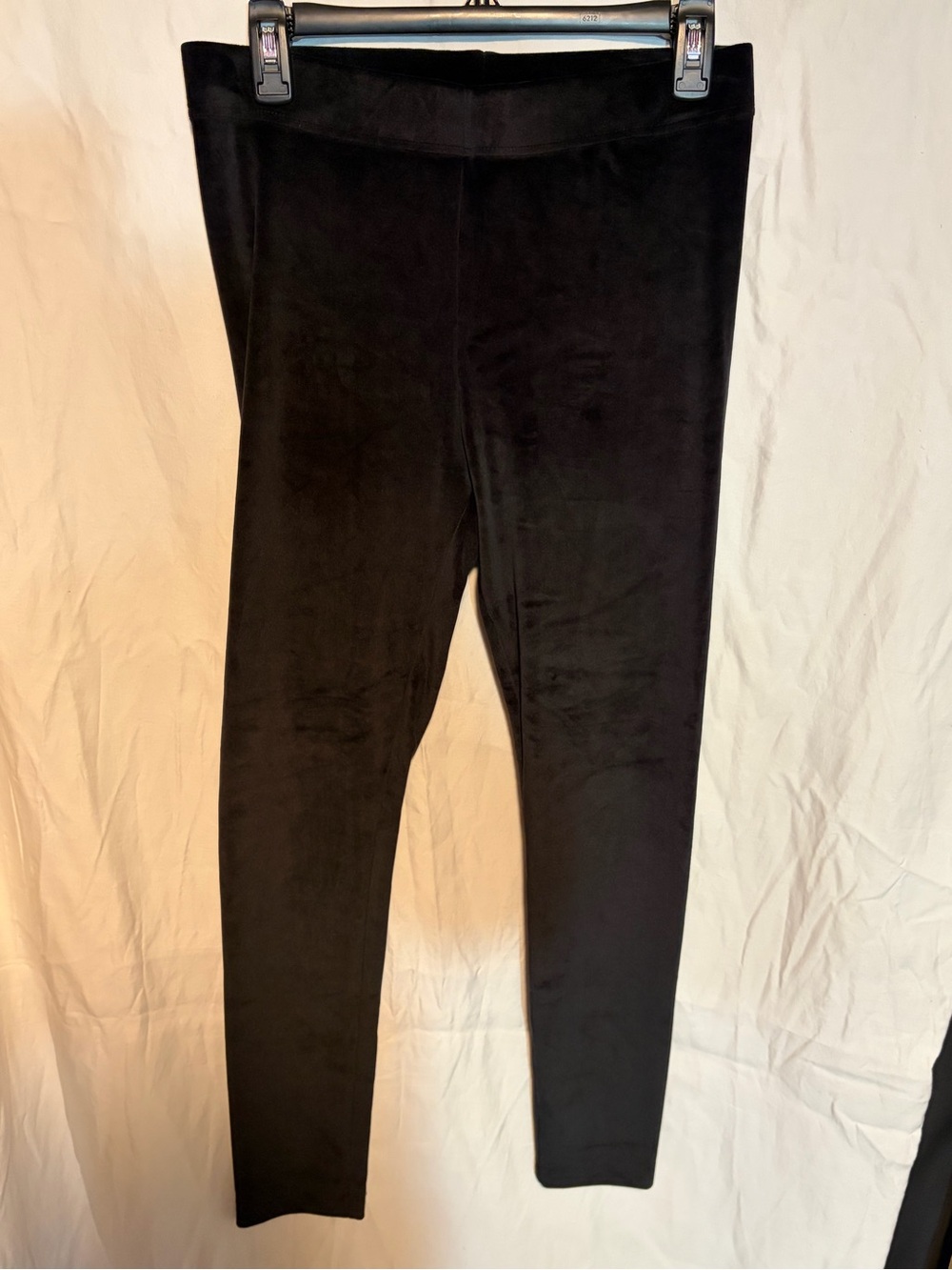 Old Navy Black Women’s Velvet Leggings, size M